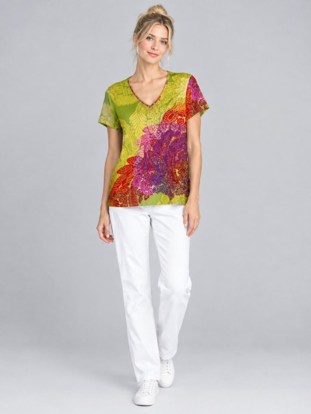 2/$30 Chico's Vibrant Floral V-Neck Short Sleeve Tee Yellow Multi 16 #A4935